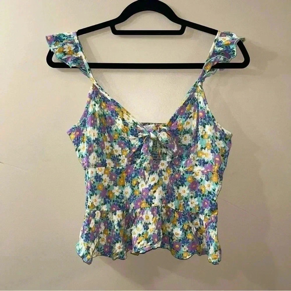 Patrons of  Peace Floral Cropped Tank - Picture 1 of 4